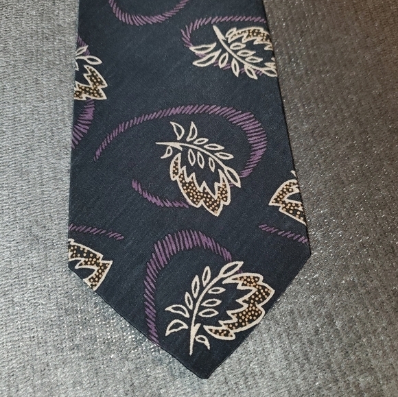 Black & Purple Patterned Necktie New - Picture 1 of 6